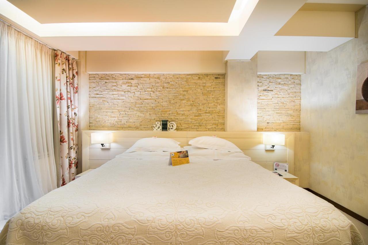 Ioana Boutique Hotel Sinaia Buitenkant foto