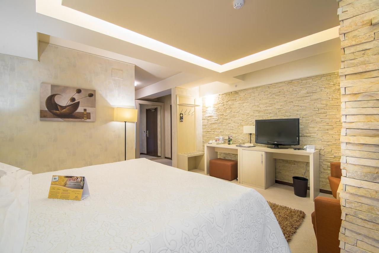 Ioana Boutique Hotel Sinaia Buitenkant foto